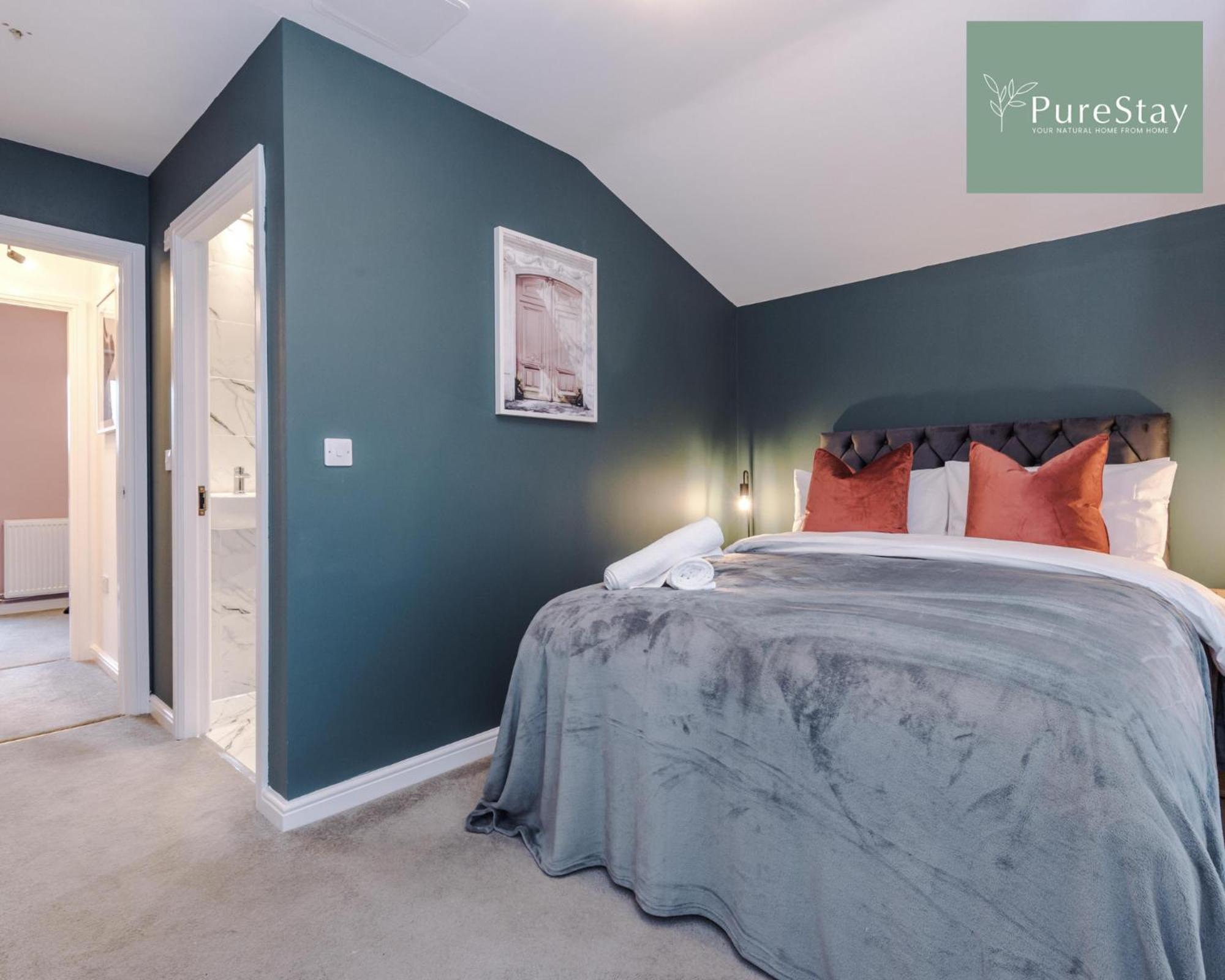 Stunning Five Bedroom Manchester House With Free Parking By Purestay Short Lets & Serviced Accommodation Eksteriør bilde