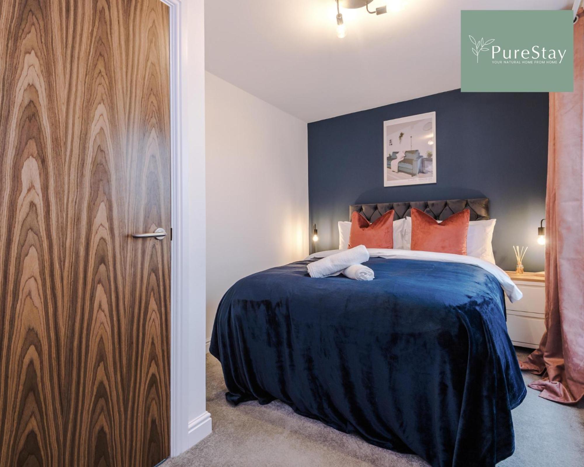Stunning Five Bedroom Manchester House With Free Parking By Purestay Short Lets & Serviced Accommodation Eksteriør bilde