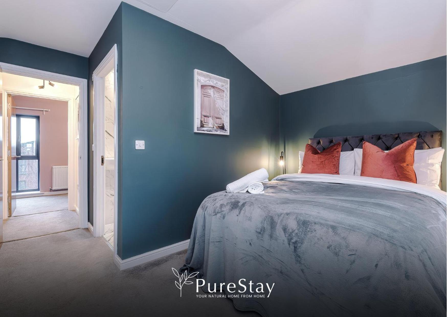 Stunning Five Bedroom Manchester House With Free Parking By Purestay Short Lets & Serviced Accommodation Eksteriør bilde